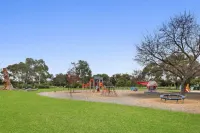 Adelaide Style Accommodation-Getaway in North Adelaide- Close to City