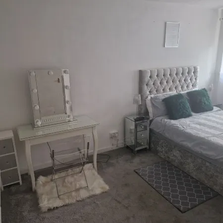 Immaculate 1-Bed Apartment in Woodford Green