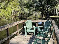 Poppy's Place is your unique Steinhatchee destination with river/gulf access Hotels in Steinhatchee