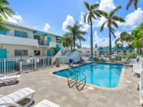 ฮอลลีวูด บีชไซด์บูทีคสวีทส์ โรงแรมในฮอลลีวูด