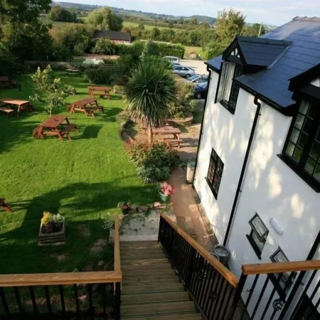 The Oak Inn Staplow