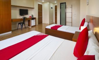 Super OYO 832 the Teepee Place Hostel & Residence Inn