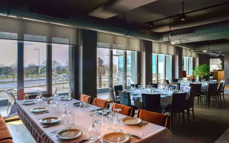 Denizatı Plus Hotel Отели рядом с достопримечательностью «Yiğit Alışveriş Merkezleri - Pendik Şube»