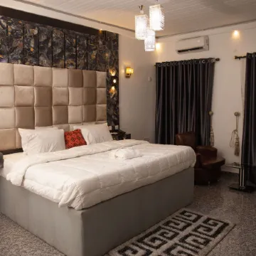 Eliana Elios Luxury Homes