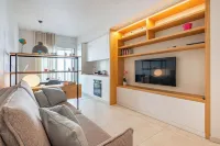 Marina Apartment 100m from Sea - Happy Rentals