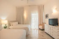 Go Away to This Charming Apt at Sublime w Private Jacuzzi Included Hôtels à : 