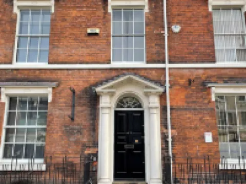 Queen Street Apartments Hotels in Wolverhampton