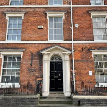 Queen Street Apartments Отели в г. Уольверхэмптон