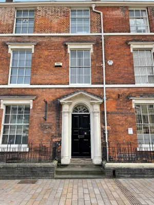 Queen Street Apartments