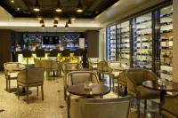 Regal Pacific Hotel Santiago - Bares