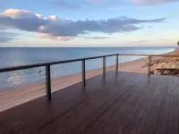 Peter's Port Hotel a Black Point