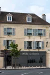 Hôtel le Chantilly Hotels in Vineuil-Saint-Firmin