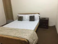 โรงแรมฮอลิเดย์ยาซิน