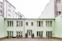 Helen Hostel u Náměstí Míru Hotels in Prague