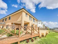 Stayau 5Br Idyllic Lakefront Escape Point Cook Hotels in Point Cook