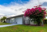 海灘附近帶私人泳池和燒烤區的四居室別墅