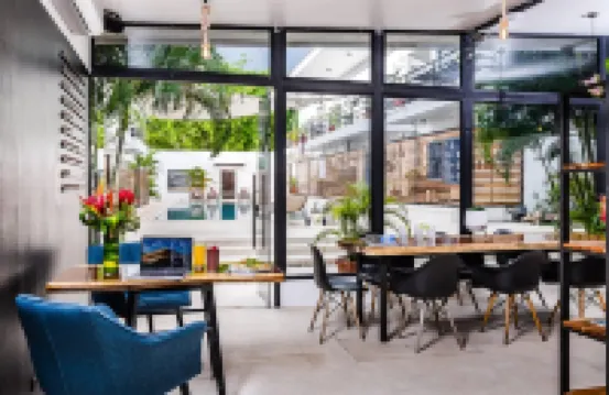 In the Shade Hotel - Coworking - 300Mbit - Adults Only