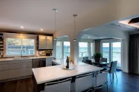 Qualicum Beach Ocean Suites - Balcony