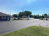 East Court Motel فنادق في Point Edward