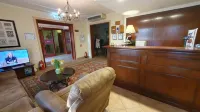 Garden Club - Hotel & Restaurant - Free Outdoor Pool & Parking