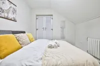 Whitchurch Place - Stunning 2 Bed Flat in Cardiff 카디프 메트로폴리탄 대학 주변 호텔