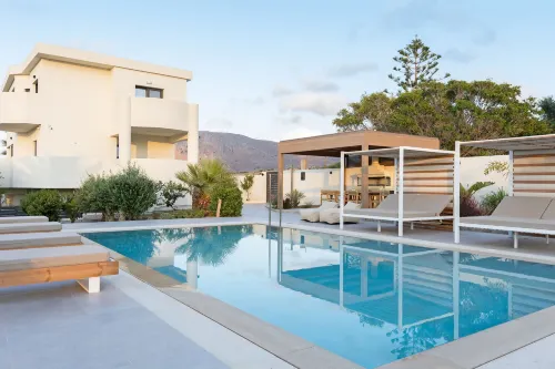 Nola - Nomadic Luxury Villas