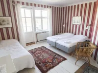 Prästgårdens Pensionat Hotels in Orust