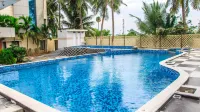 Lee Crysstal Hotels in Covelong