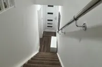 Contemporary 2Bed House with Parking