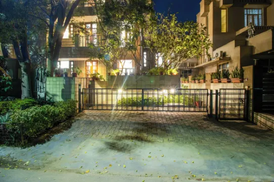 Opulent Antique 6Br Independent Villa in Gurugram