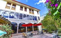 Fuente de Agua Hotel