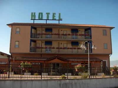 M'Ami Hotel a Camporotondo