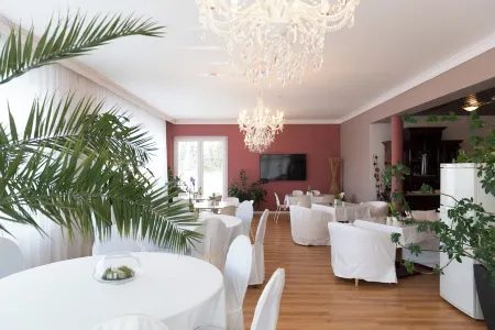 Hotel Maria Отели в г. Вена