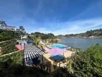 Viajero Guatapé Hostel & Lake Club - Mountain view