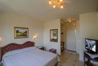Hotel Kyrton - Balcony