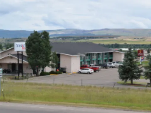 Travelers Inn & Suites Hotels in Craig