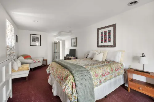 Mountain Retreat - Fireplace, Fire Pit, Deck, WiFi Hotels in Morgan County