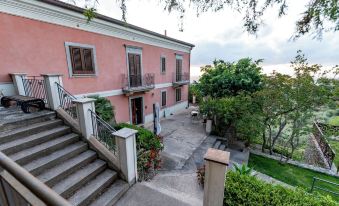 Villa Tecla