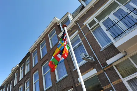 Hotel Bor Scheveningen Отели в г. Схевенинген