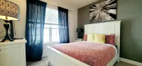 Cozy 3-bedroom townhome in welcoming Clermont with AC, WiFi