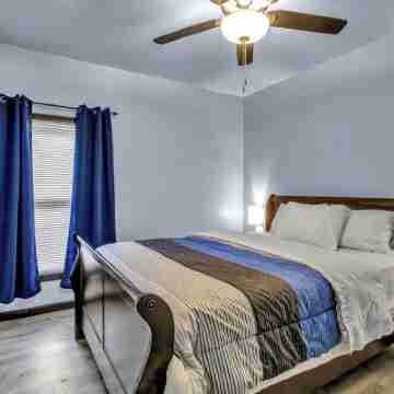 Family-Friendly 6-bedroom house in Charming Buffalo with WiFi, AC Rooms