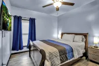 Family-Friendly 6-bedroom house in Charming Buffalo with WiFi, AC