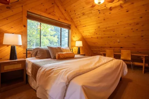 Family-Friendly Modern Cabin with Spectacular Views