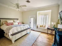 Spacious 6-bedroom house in Gilbert with AC, WiFi Hotels near Fat Cats All Out Fun