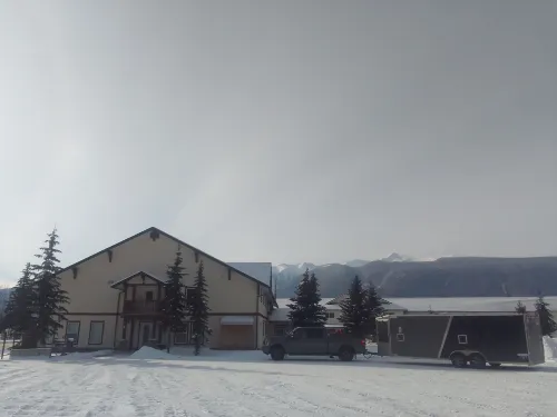 Raven's Nest Hotel Hotels in McBride