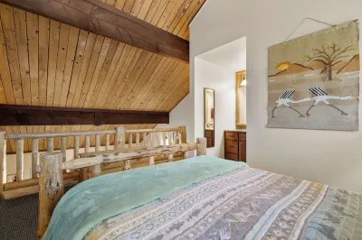 Cozy Cabin in the Pines- 2Bd/2Br + Amenities Galore! Closest Lodging to Bachelor Các khách sạn ở 