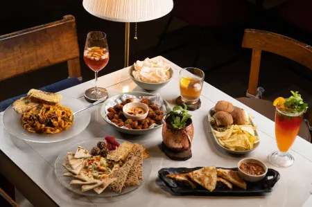 Bloom Hotel - Heritage Walk Отели в г. Амритсар