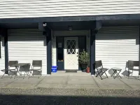 Bear Valley Guesthouse - Parking