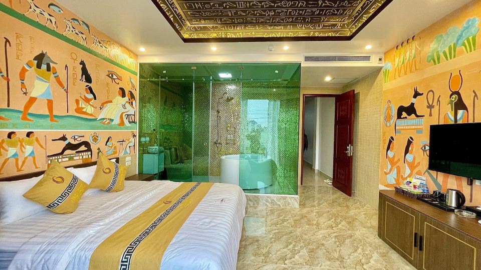 Libra Hotel