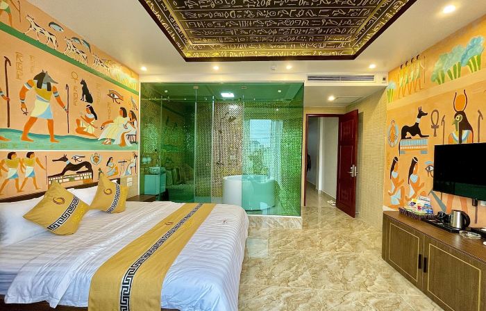 Libra Hotel